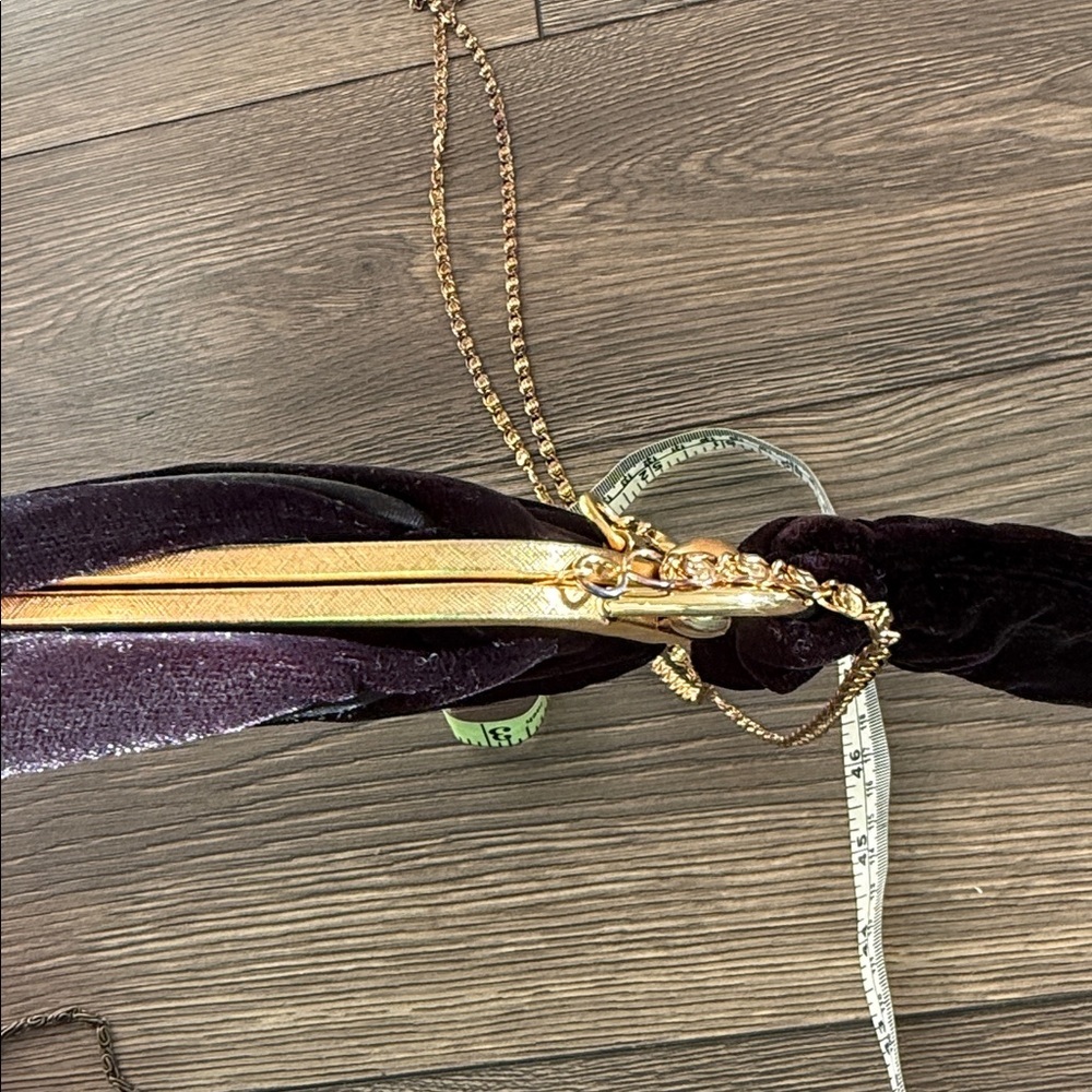 Chic Black Velvet Wristlet with Gold Accents gorgeous gold heart accent - Picture 11 of 12